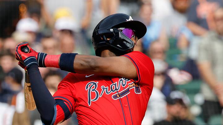 Sep 20, 2025; Detroit, Michigan, USA; Atlanta Braves outfielder Jurickson Profar (7) hits an RBI single in the eighth inning against the Detroit Tigers at Comerica Park. Mandatory Credit: Rick Osentoski-Imagn Images