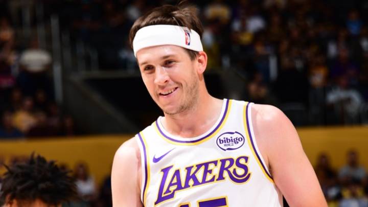 LOS ANGELES, CA - MARCH 1: Austin Reaves #15 of the Los Angeles Lakers smiles during the game against the Sacramento Kings on March 1, 2026 at Crypto.Com Arena in Los Angeles, California. Copyright 2026 NBAE (Photo by Adam Pantozzi/NBAE via Getty Images) LOS ANGELES, CA - MARCH 1: Austin Reaves #15 of the Los Angeles Lakers smiles during the game against the Sacramento Kings on March 1, 2026 at Crypto.Com Arena in Los Angeles, California. Copyright 2026 NBAE (Photo by Adam Pantozzi/NBAE via Getty Images)