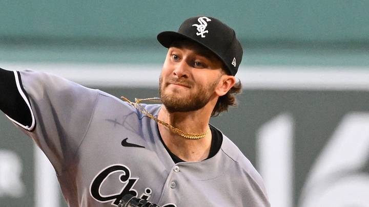 Chicago White Sox starting pitcher Sean Burke