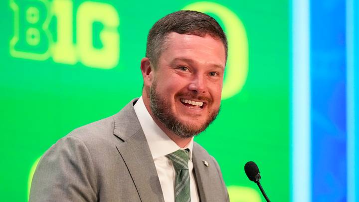 Jul 23, 2025; Las Vegas, NV, USA; Oregon head coach Dan Lanning addresses the media during the Big Ten college football media days at Mandalay Bay Resort. Lucas Peltier-Imagn Images Jul 23, 2025; Las Vegas, NV, USA; Oregon head coach Dan Lanning addresses the media during the Big Ten college football media days at Mandalay Bay Resort. Lucas Peltier-Imagn Images