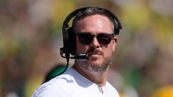 Sep 5, 2026; Eugene, Oregon, USA; Oregon Ducks head coach Dan Lanning asks for a video review during the second half in a game against the Boise State Broncos at Autzen Stadium. Mandatory Credit: Troy Wayrynen-Imagn Images Sep 5, 2026; Eugene, Oregon, USA; Oregon Ducks head coach Dan Lanning asks for a video review during the second half in a game against the Boise State Broncos at Autzen Stadium. Mandatory Credit: Troy Wayrynen-Imagn Images
