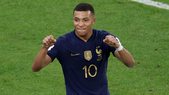 Kylian Mbappe est le meilleur buteur de la Coupe du monde 2022 (5 buts) Kylian Mbappe est le meilleur buteur de la Coupe du monde 2022 (5 buts)