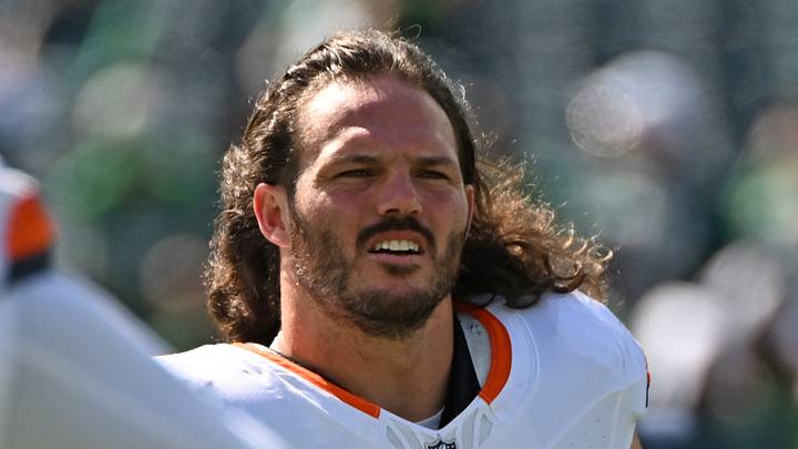 Denver Broncos linebacker Alex Singleton