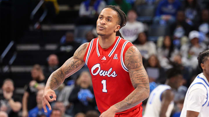 Feb 23, 2025; Memphis, Tennessee, USA; Florida Atlantic Owls forward Kaleb Glenn (1) reacts after a three point basket against the Memphis Tigers during the first half at FedExForum. Mandatory Credit: Wesley Hale-Imagn Images Feb 23, 2025; Memphis, Tennessee, USA; Florida Atlantic Owls forward Kaleb Glenn (1) reacts after a three point basket against the Memphis Tigers during the first half at FedExForum. Mandatory Credit: Wesley Hale-Imagn Images