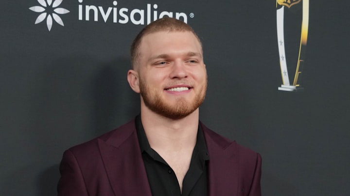 Aidan Hutchinson on the red carpet before Super Bowl LIX NFL Honors at Saenger Theatre Aidan Hutchinson on the red carpet before Super Bowl LIX NFL Honors at Saenger Theatre
