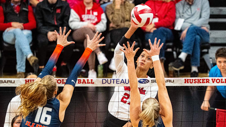 Oct 25, 2024; Lincoln, NE, USA; Nebraska Cornhuskers outside hitter Harper Murray attacks against Illinois Fighting Illini. Oct 25, 2024; Lincoln, NE, USA; Nebraska Cornhuskers outside hitter Harper Murray attacks against Illinois Fighting Illini.