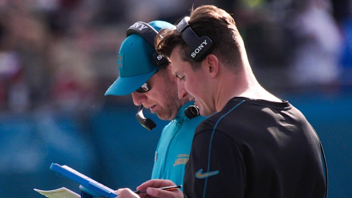 Jacksonville Jaguars head coach Liam Coen and Jacksonville Jaguars offensive coordinator Grant Udinski talk during the second quarter during an NFL football game at EverBank Stadium, Sunday, Dec. 14, 2025, in Jacksonville, Fla. [Doug Engle/Florida Times-Union]
