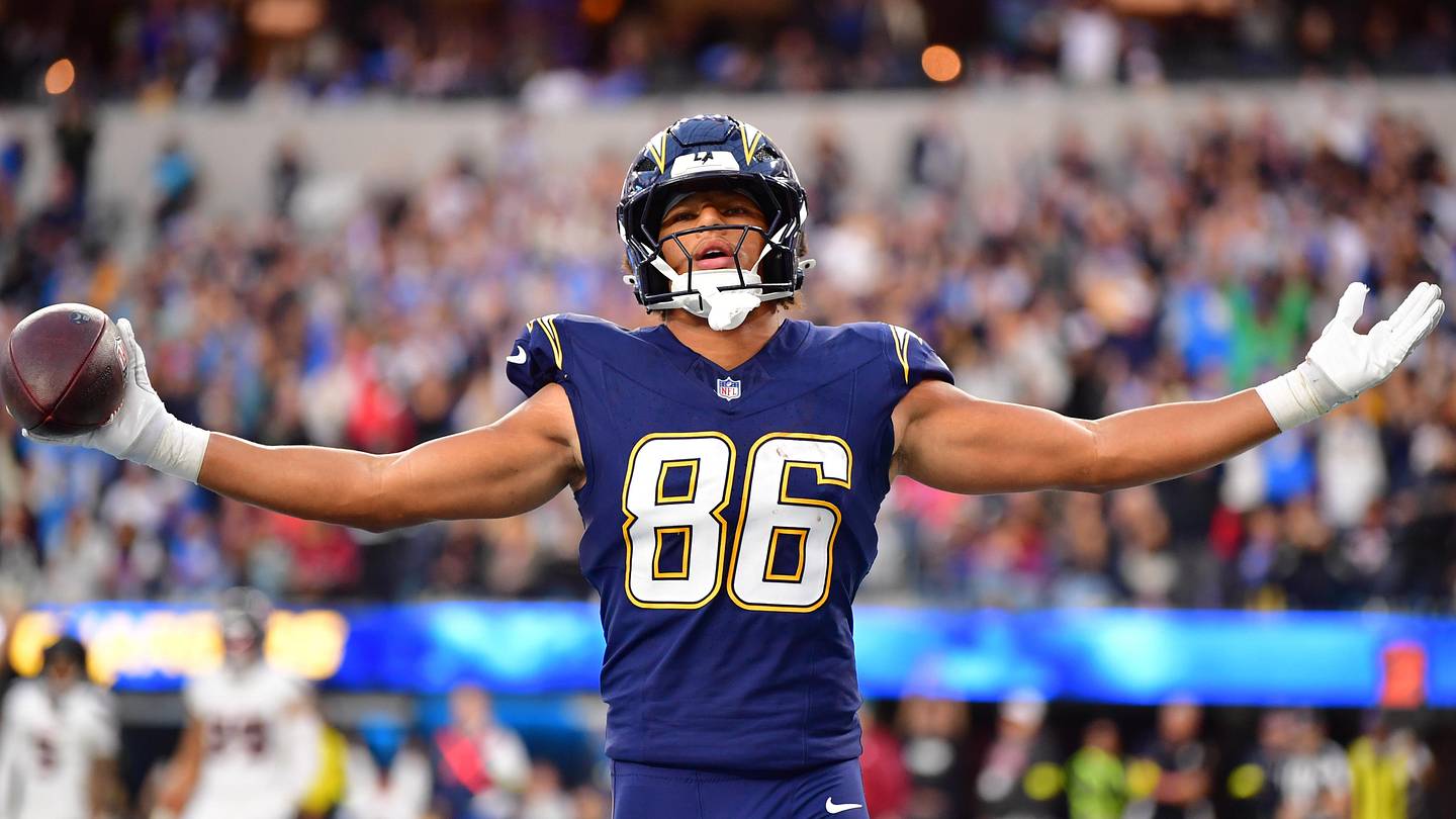 David Njoku Signing Could Unexpectedly Sabotage Chargers' Best Breakout Candidate
