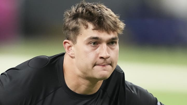 Michigan linebacker Jimmy Rolder (LB22).