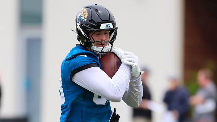 Jacksonville Jaguars tight end Nate Boerkircher (87) runs the ball during rookie minicamp at the Miller Electric Center, Saturday, May 9, 2026 in Jacksonville, Fla. Today was the second of a three day camp concluding Sunday.
