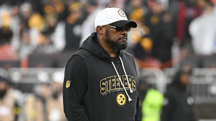 Dec 28, 2025; Cleveland, Ohio, USA; Pittsburgh Steelers head coach Mike Tomlin looks on before the game against the Cleveland Browns at Huntington Bank Field. Mandatory Credit: Ken Blaze-Imagn Images Dec 28, 2025; Cleveland, Ohio, USA; Pittsburgh Steelers head coach Mike Tomlin looks on before the game against the Cleveland Browns at Huntington Bank Field. Mandatory Credit: Ken Blaze-Imagn Images