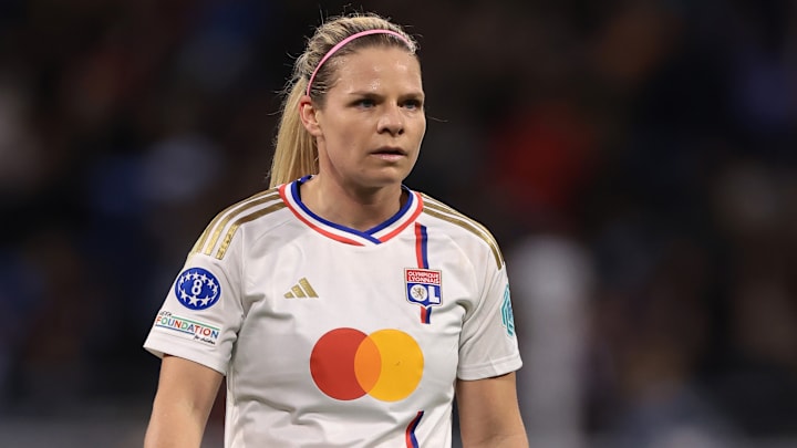 Eugénie Le Sommer - Olympique Lyonnais