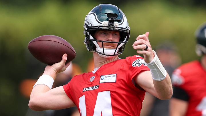 Philadelphia Eagles quarterback Andy Dalton Philadelphia Eagles quarterback Andy Dalton
