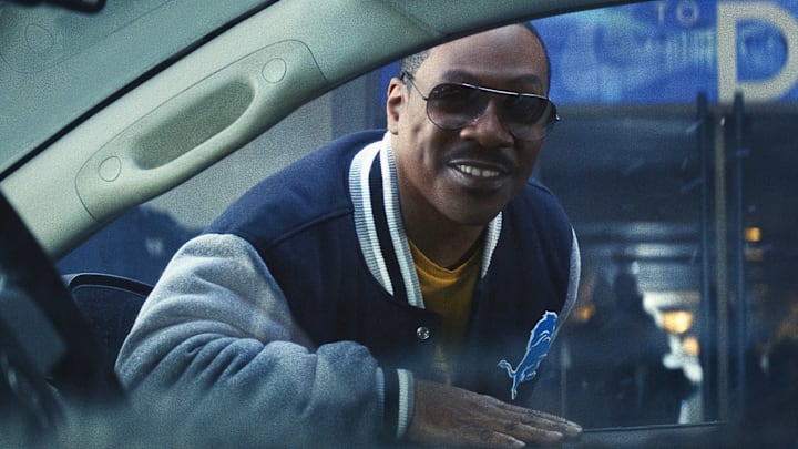 Beverly Hills Cop: Axel F. (L to R) Eddie Murphy as Axel Foley and Paul Reiser as Jeffrey Friedman in Beverly Hills Cop: Axel F. Courtesy of Netflix © 2024.