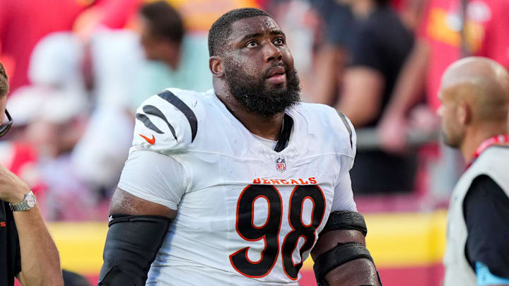 Cincinnati Bengals defensive tackle Sheldon Rankins (98) walks to the locker room with an injury in the fourth quarter of the NFL Week 2 game between the Kansas City Chiefs and the Cincinnati Bengals at Arrowhead Stadium in Kansas City on Sunday, Sept. 15, 2024. The Chiefs took a 26-25 win with a go-ahead field goal as time expired.