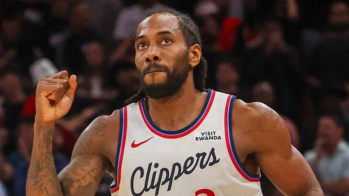Feb 11, 2026; Houston, Texas, USA; Los Angeles Clippers forward Kawhi Leonard (2) reacts to his winning basket against the Houston Rockets in the fourth quarter at Toyota Center. Mandatory Credit: Thomas Shea-Imagn Images Feb 11, 2026; Houston, Texas, USA; Los Angeles Clippers forward Kawhi Leonard (2) reacts to his winning basket against the Houston Rockets in the fourth quarter at Toyota Center. Mandatory Credit: Thomas Shea-Imagn Images