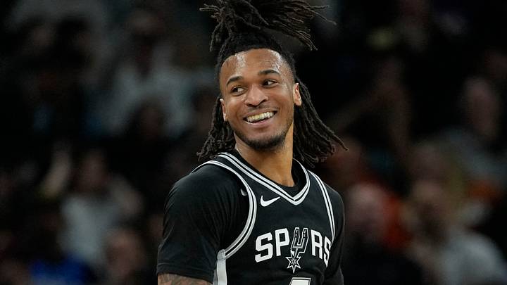 Feb 20, 2025; Austin, Texas, USA; San Antonio Spurs guard Stephon Castle (5) reacts after dunking during the first half against the Phoenix Suns at Moody Center. Mandatory Credit: Scott Wachter-Imagn Images Feb 20, 2025; Austin, Texas, USA; San Antonio Spurs guard Stephon Castle (5) reacts after dunking during the first half against the Phoenix Suns at Moody Center. Mandatory Credit: Scott Wachter-Imagn Images