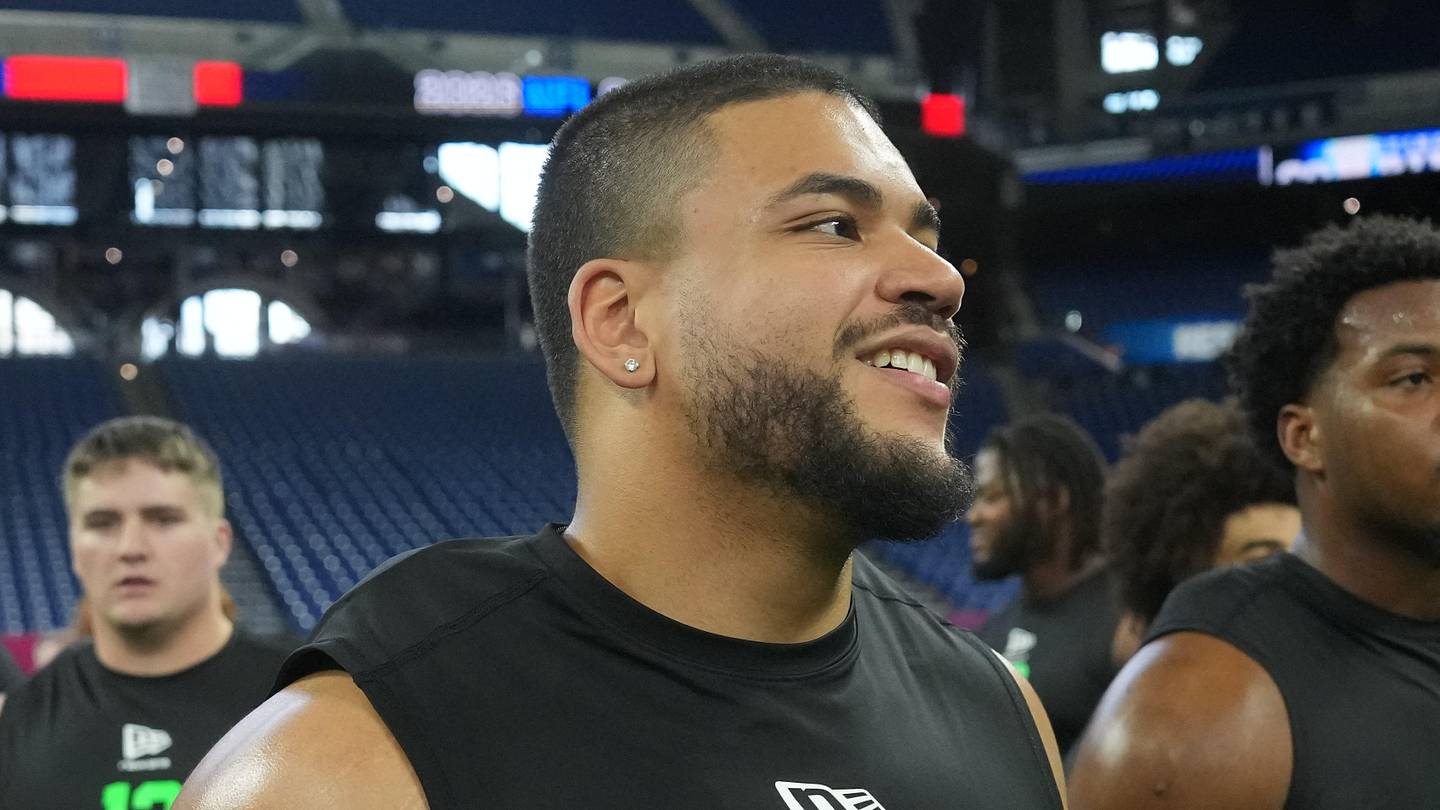 Struggling rookie keeps his 49ers roster spot for reasons he won't like