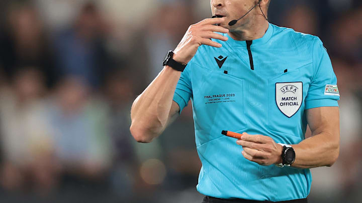 Un ancien arbitre de Ligue 1 a porté plainte pour viol.