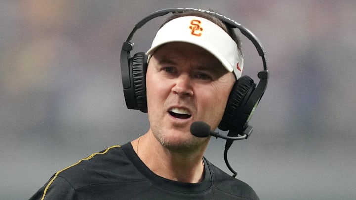 Sep 1, 2024; Paradise, Nevada, USA; Southern California Trojans head coach Lincoln Riley reacts in the first half against the LSU Tigers at Allegiant Stadium. Mandatory Credit: Kirby Lee-Imagn Images Sep 1, 2024; Paradise, Nevada, USA; Southern California Trojans head coach Lincoln Riley reacts in the first half against the LSU Tigers at Allegiant Stadium. Mandatory Credit: Kirby Lee-Imagn Images