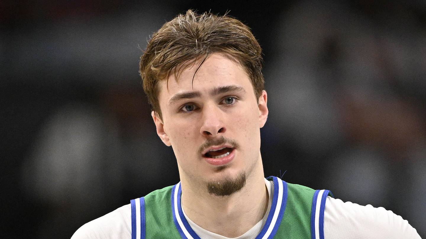 Mavericks' new arena location is already dividing fans