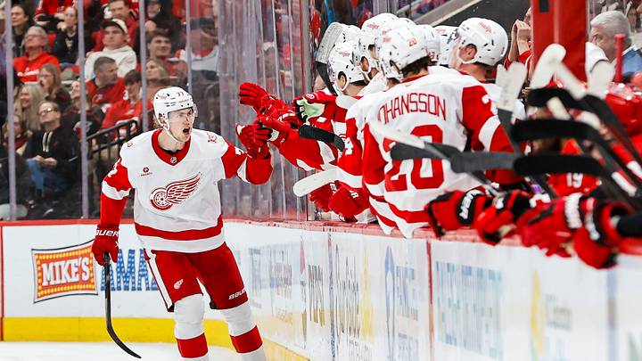 Detroit Red Wings v Carolina Hurricanes Detroit Red Wings v Carolina Hurricanes