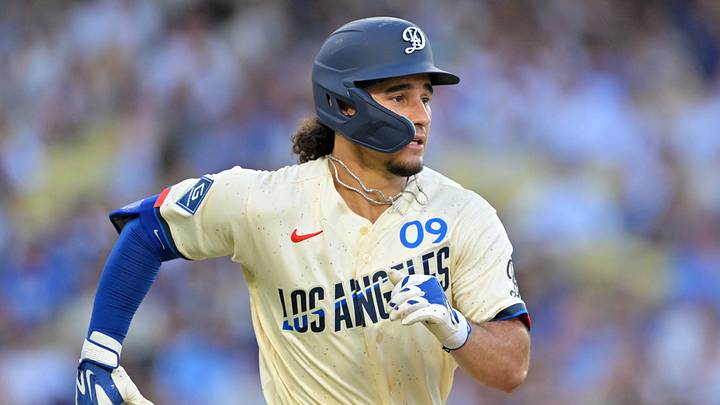 Aug 22, 2026; Los Angeles, California, USA; Los Angeles Dodgers center fielder Alek Thomas (9) reaches second on a fielding error in the eighth inning against the Pittsburgh Pirates at Dodger Stadium. Mandatory Credit: Jayne Kamin-Oncea-Imagn Images Aug 22, 2026; Los Angeles, California, USA; Los Angeles Dodgers center fielder Alek Thomas (9) reaches second on a fielding error in the eighth inning against the Pittsburgh Pirates at Dodger Stadium. Mandatory Credit: Jayne Kamin-Oncea-Imagn Images
