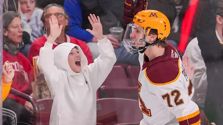 Minnesota's Erik Påhlsson excites the home fans after scoring a power-play goal against Wisconsin on Jan. 30, 2026.