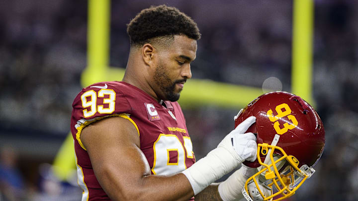 Dec 26, 2021; Arlington, Texas, USA; Washington Football Team defensive tackle Jonathan Allen (93) before the game between the Washington Football Team and the Dallas Cowboys at AT&T Stadium. Mandatory Credit: Jerome Miron-Imagn Images Dec 26, 2021; Arlington, Texas, USA; Washington Football Team defensive tackle Jonathan Allen (93) before the game between the Washington Football Team and the Dallas Cowboys at AT&T Stadium. Mandatory Credit: Jerome Miron-Imagn Images