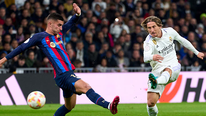 Le FC Barcelone et le Real Madrid se retrouvent dimanche en championnat