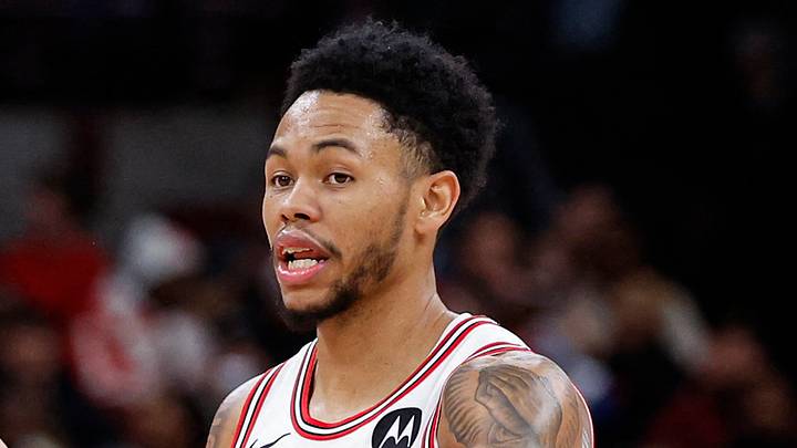 Feb 19, 2026; Chicago, Illinois, USA; Chicago Bulls forward Matas Buzelis (14) talks with Chicago Bulls guard Anfernee Simons (22) during the second half at United Center. Mandatory Credit: Kamil Krzaczynski-Imagn Images Feb 19, 2026; Chicago, Illinois, USA; Chicago Bulls forward Matas Buzelis (14) talks with Chicago Bulls guard Anfernee Simons (22) during the second half at United Center. Mandatory Credit: Kamil Krzaczynski-Imagn Images