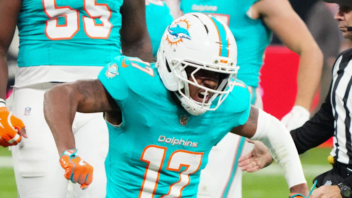 Nov 16, 2025; Madrid, Spain; Miami Dolphins wide receiver Jaylen Waddle (17) reacts after a play against the Washington Commanders in the third quarter during the 2025 NFL Madrid Game at Santiago Bernabeu Stadium. Mandatory Credit: Kirby Lee-Imagn Images