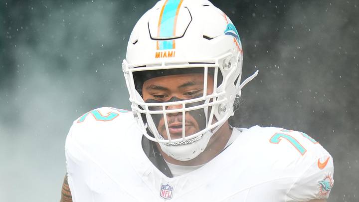 Miami Dolphins guard Jonah Savaiinaea