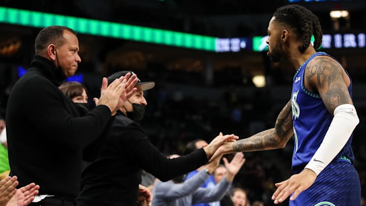 Alex Rodríguez asiste a todos los partidos que puede de los Minnesota Timberwolves