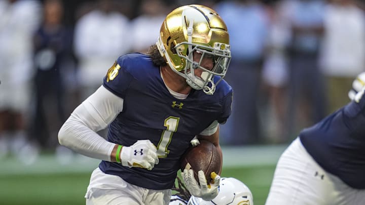 Notre Dame vs. Navy football picks, odds