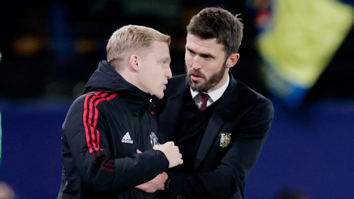 Carrick believes Van de Beek could play in a number of positions