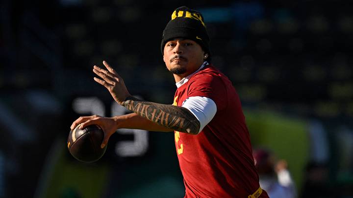 Nov 22, 2025; Eugene, Oregon, USA; Southern California Trojans quarterback Jayden Maiava (14) warms up before the game against the Oregon Ducks at Autzen Stadium. Mandatory Credit: Troy Wayrynen-Imagn Images Nov 22, 2025; Eugene, Oregon, USA; Southern California Trojans quarterback Jayden Maiava (14) warms up before the game against the Oregon Ducks at Autzen Stadium. Mandatory Credit: Troy Wayrynen-Imagn Images