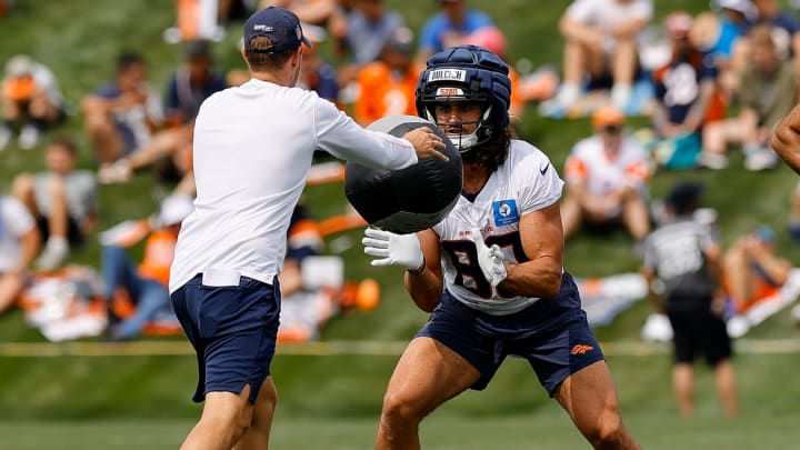 Denver Broncos tight end Greg Dulcich (80) during training camp at Broncos Park Powered by CommonSpirit. Denver Broncos tight end Greg Dulcich (80) during training camp at Broncos Park Powered by CommonSpirit.