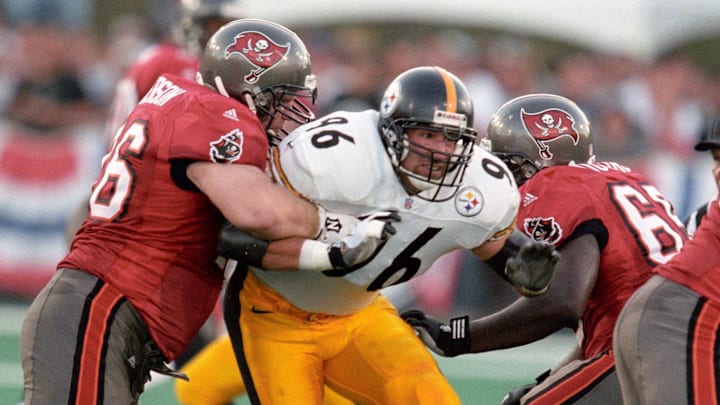 Aug 1, 1998; Canton, OH, USA; FILE PHOTO; Pittsburgh Steelers linebacker Mike Vrabel (96) in action against the Tampa Bay Buccaneers during the Pro Football Hall of Fame game at Fawcett Stadium. The Buccaneers beat the Steelers 30-6. Mandatory Credit: Matthew Emmons-Imagn Images