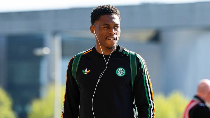 Zuletzt war Junior Adamu an Celtic ausgeliehen Zuletzt war Junior Adamu an Celtic ausgeliehen