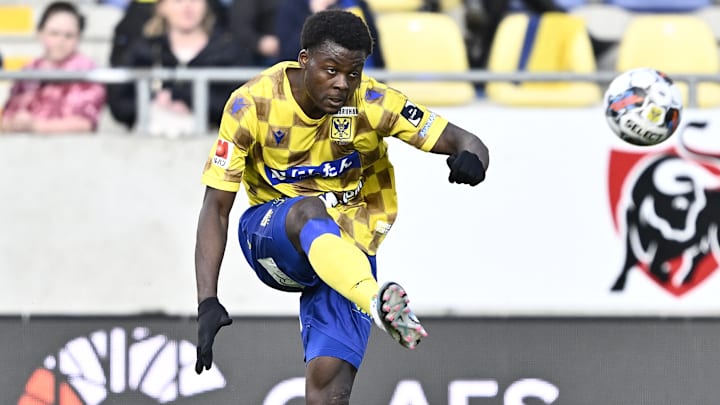 El diario Súper Deportivo compartió que el mediocampista ofensivo y seleccionado de Camerún, Frank Boya, llegará de forma definitiva a Xolos, procedente del Amiens de Francia.