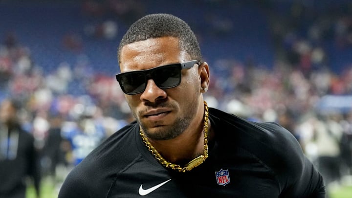 Indianapolis Colts quarterback Anthony Richardson leaves the field Indianapolis Colts quarterback Anthony Richardson leaves the field