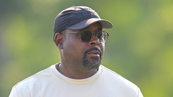 Washington Commanders defensive coordinator Joe Whitt Jr.