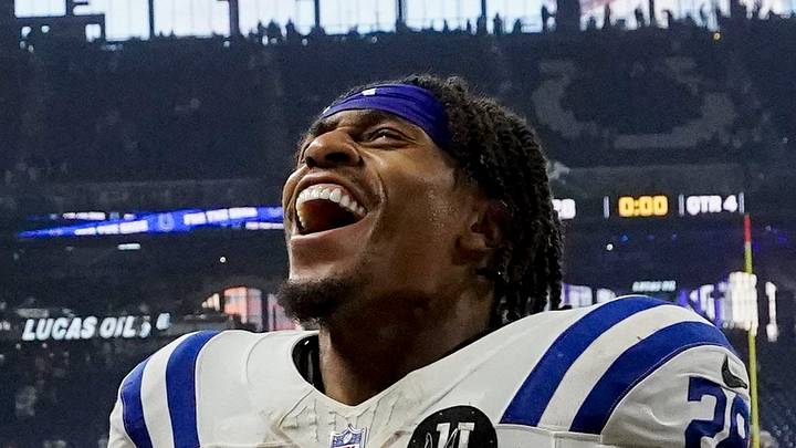 Indianapolis Colts running back Jonathan Taylor leaves the field Indianapolis Colts running back Jonathan Taylor leaves the field