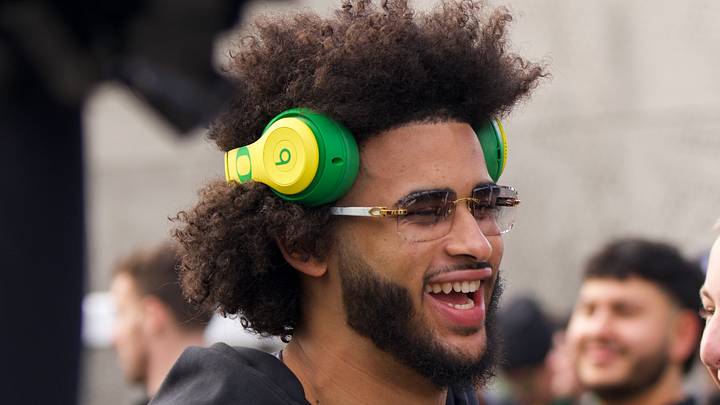 Oregon Ducks USC Trojans game dan lanning uniforms nike phil knight autzen stadium eugene dante moore lincoln riley NIL Oregon Ducks USC Trojans game dan lanning uniforms nike phil knight autzen stadium eugene dante moore lincoln riley NIL