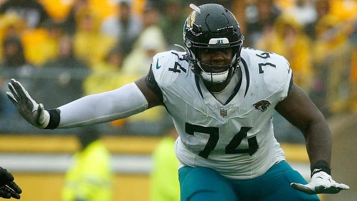 Minnesota Vikings LT Cam Robinson