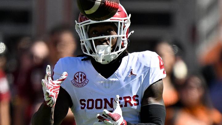 Oklahoma Sooners wide receiver Deion Burks Oklahoma Sooners wide receiver Deion Burks
