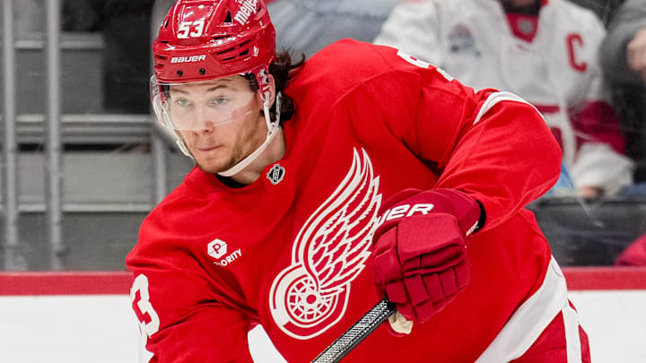 Moritz Seider sauces a pass as the Detroit Red Wings take on the Vegas Golden Knights.