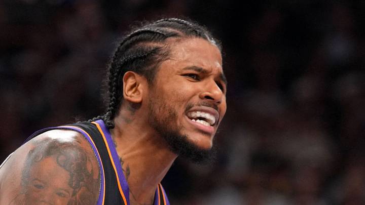 Phoenix Suns guard Jalen Green (4) reacts against the Milwaukee Bucks during the first half at Mortgage Matchup Center on March 21, 2026. Phoenix Suns guard Jalen Green (4) reacts against the Milwaukee Bucks during the first half at Mortgage Matchup Center on March 21, 2026.
