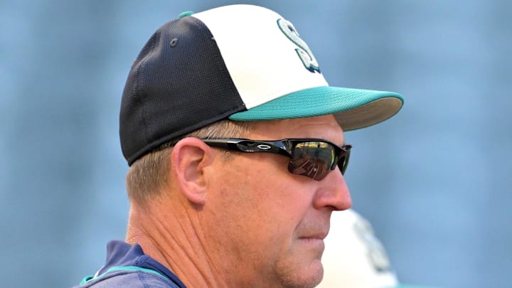 Seattle Mariners manager Dan Wilson (6) looks on during batting practice prior to the game against the Los Angeles Angels at Angel Stadium on July 24. Seattle Mariners manager Dan Wilson (6) looks on during batting practice prior to the game against the Los Angeles Angels at Angel Stadium on July 24.